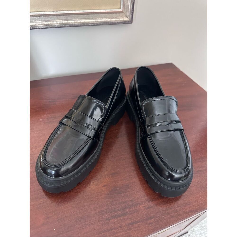 Forever 21 Lug sole loafer - Picture 2 of 8